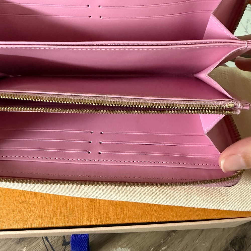 Louis Vuitton Pink Monogram Wallet - Picture 3 of 7